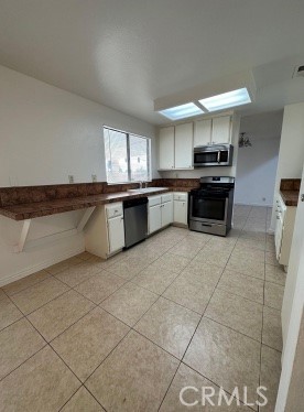 Detail Gallery Image 7 of 27 For 2304 Huff St, Colton,  CA 92324 - 3 Beds | 2/1 Baths