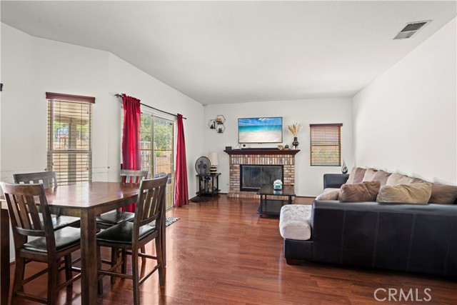 Detail Gallery Image 16 of 39 For 6742 N Chason Way, San Bernardino,  CA 92407 - 5 Beds | 3 Baths