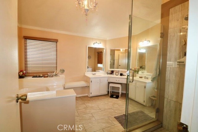 12623 Lake Frost Way, La Mirada CA: https://media.crmls.org/medias/01736210-6149-4be6-8d20-e8ce0cd85410.jpg
