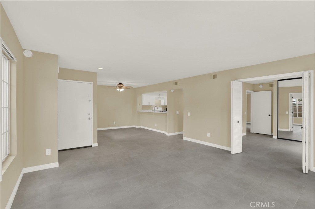 MLS #OC25245389 image #7