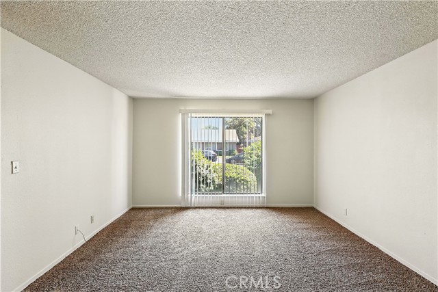 Detail Gallery Image 4 of 33 For 457 Brian Ct, Merced,  CA 95348 - 3 Beds | 2 Baths