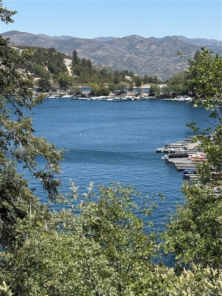 https://media.crmls.org/medias/01741193-ff38-4310-abd8-82ab46cace08.jpg?preset=X-Large