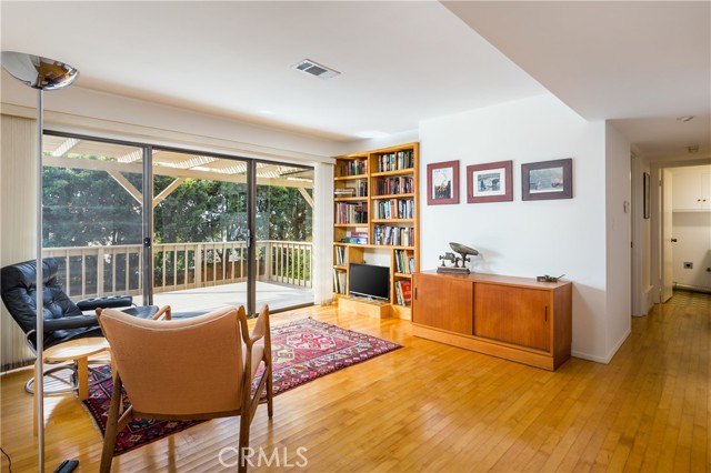 1315 Via Zumaya, Palos Verdes Estates CA: https://media.crmls.org/medias/01745179-f59e-44bc-98f3-132787878349.jpg