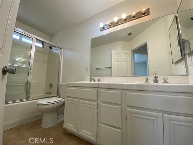 28562 Brige Water Lane, Menifee CA: https://media.crmls.org/medias/01749ccc-341c-4f78-a269-75d2599dddcf.jpg