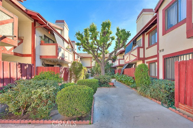 Detail Gallery Image 1 of 42 For 13961 Osborne St #210,  Arleta,  CA 91331 - 2 Beds | 2 Baths