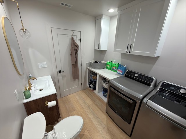 Detail Gallery Image 13 of 14 For 11733 Sunglow, Santa Fe Springs,  CA 90670 - 3 Beds | 1/1 Baths