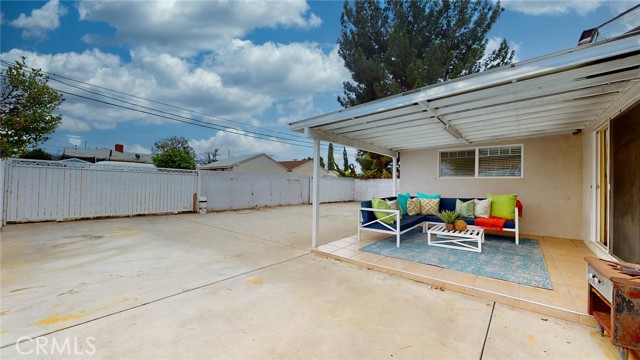 8162 Van Noord Avenue, North Hollywood CA: https://media.crmls.org/medias/0175708b-dbed-4689-9f85-718bcd96ed04.jpg