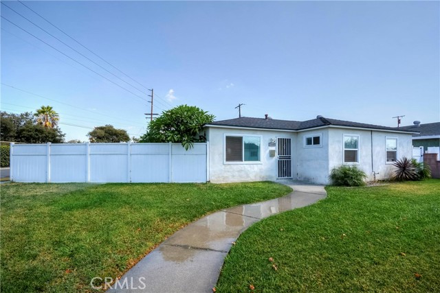 12608 Longworth, Norwalk CA: https://media.crmls.org/medias/017598e6-c399-4ece-9bac-5a15c845db12.jpg