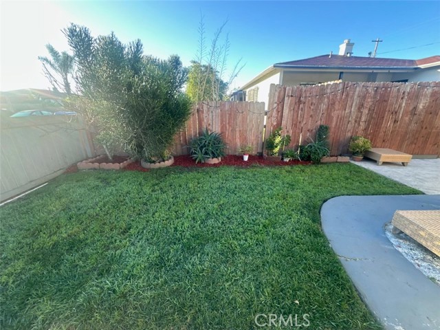 Detail Gallery Image 9 of 20 For 10523 Pace, Los Angeles,  CA 90002 - 3 Beds | 2 Baths