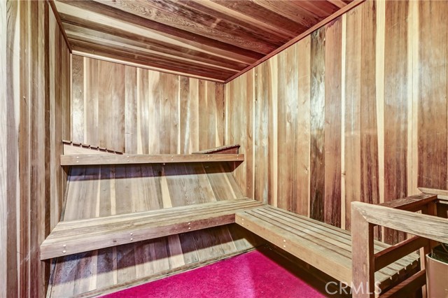 Detail Gallery Image 32 of 66 For 4121 Country Club Dr, Lakewood,  CA 90712 - 4 Beds | 5 Baths