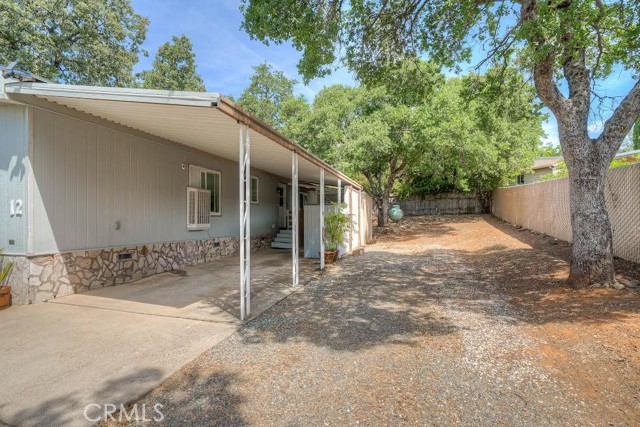 12 Hanging Tree Court, Oroville CA: https://media.crmls.org/medias/0176f93e-78da-4404-9173-75f34ce197ef.jpg