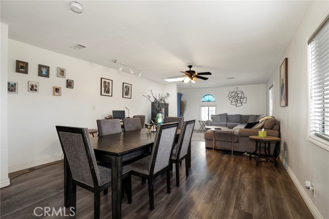 Detail Gallery Image 6 of 35 For 12623 S Slater, Compton,  CA 90222 - 3 Beds | 2/1 Baths