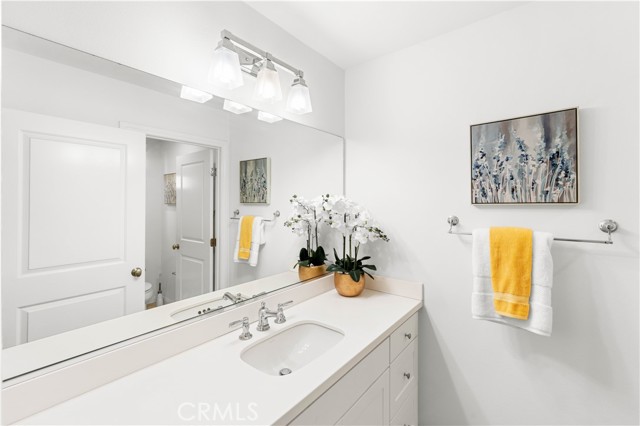 112 Velvet Leaf, Irvine CA: https://media.crmls.org/medias/01775579-9734-41e4-9b6e-e91a2edbc816.jpg