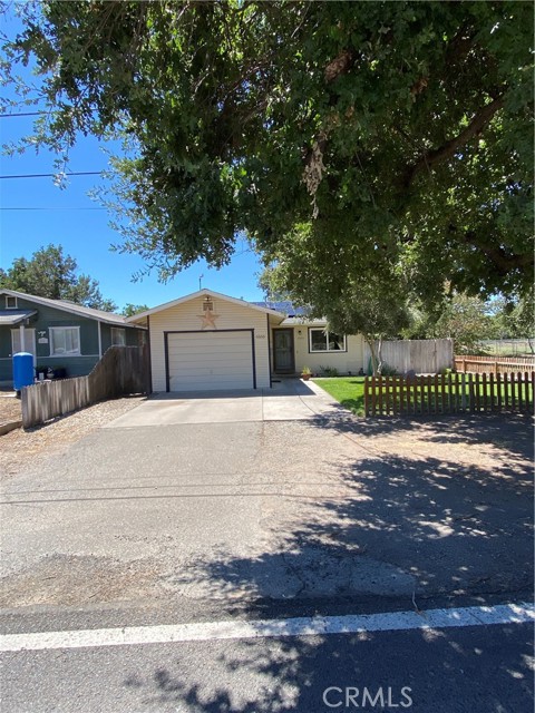 5555 Market Street, Chico CA: https://media.crmls.org/medias/017774d8-0669-4fc2-a17a-37a93d4803a8.jpg