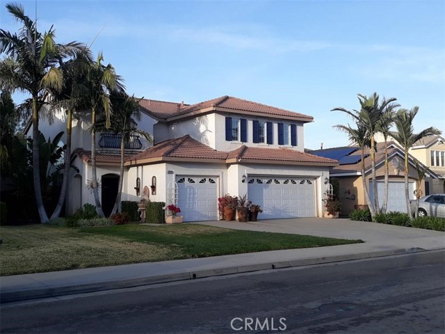 8890 Flintridge Ln, Corona, CA 92883