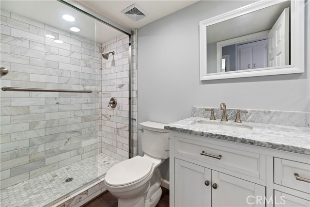 Detail Gallery Image 30 of 34 For 25075 Owens Lake, Lake Forest,  CA 92630 - 4 Beds | 3 Baths