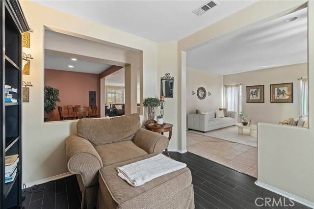 Detail Gallery Image 8 of 30 For 13512 Aspen Leaf Lane, Corona,  CA 92880 - 3 Beds | 2/1 Baths