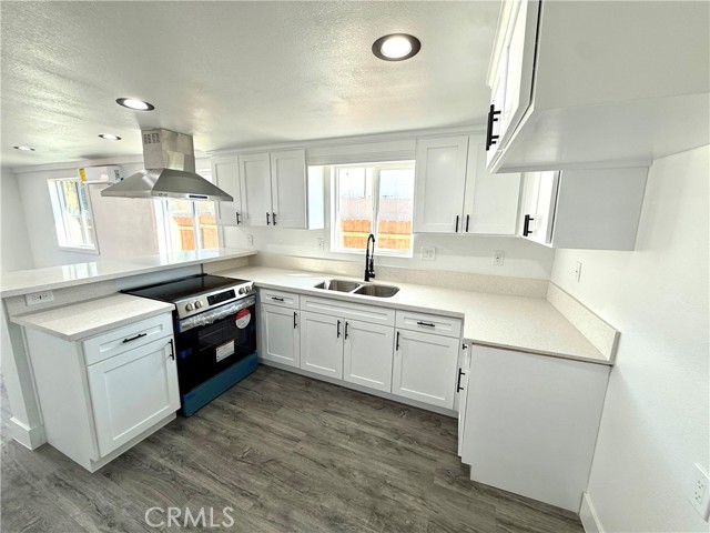 Detail Gallery Image 5 of 9 For 2368 E 107 Th St, Los Angeles,  CA 90002 - 3 Beds | 1 Baths