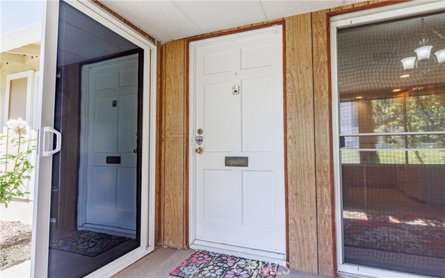 Detail Gallery Image 6 of 45 For 19202 Avenue of the Oaks a,  Newhall,  CA 91321 - 2 Beds | 2 Baths