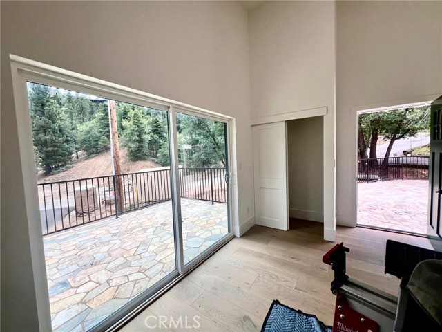 41632 Thrush Court, Big Bear Lake, California 92315, 6 Bedrooms Bedrooms, ,5 BathroomsBathrooms,Residential,For Sale,41632 Thrush Court,CREV23171399