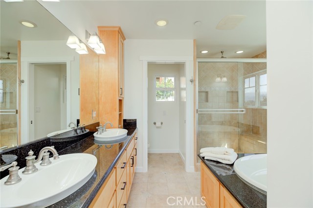 1219 Irena Avenue, Redondo Beach, California 90277, 5 Bedrooms Bedrooms, ,5 BathroomsBathrooms,Residential,Sold,Irena,SB21226617