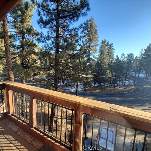 Detail Gallery Image 12 of 16 For 720 W Big Bear Bld, Big Bear City,  CA 92314 - 2 Beds | 2 Baths