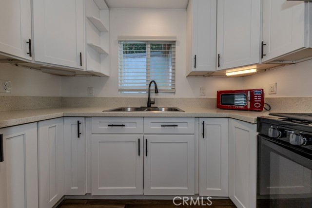 4712 Townsend Avenue, Los Angeles CA: https://media.crmls.org/medias/017bb80e-e44e-4f1b-82b9-b232f77e57d0.jpg