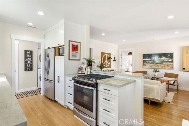 2402 Alvord Lane, Redondo Beach, California 90278, 3 Bedrooms Bedrooms, ,1 BathroomBathrooms,Residential,Sold,Alvord,SB22061532