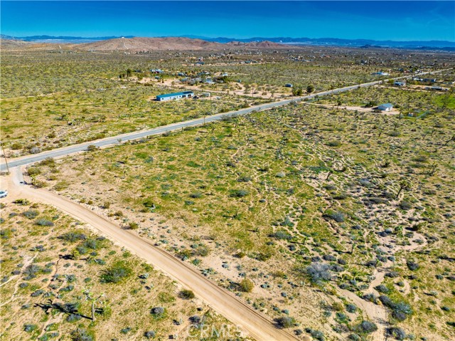 Detail Gallery Image 7 of 24 For 58919 Aberdeen, Yucca Valley,  CA 92284 - – Beds | – Baths