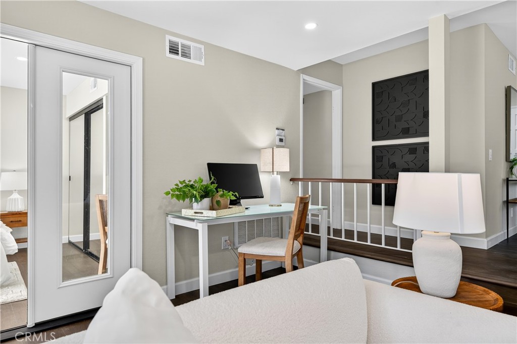 MLS #OC25250149 image #15