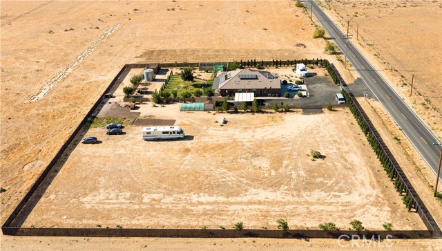 46544 90th West, Lancaster CA: https://media.crmls.org/medias/017be7b2-296a-4f88-9e20-d6d90f484525.jpg