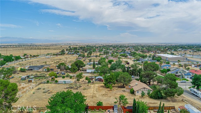 42631 51st W Street, Quartz Hill CA: https://media.crmls.org/medias/017c0384-494d-4aad-9f2d-6cc6ae20304b.jpg