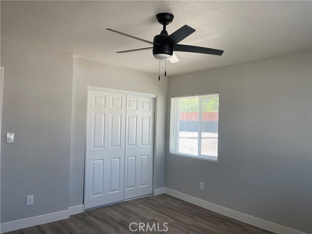 14877 Rodeo Drive, Victorville CA: https://media.crmls.org/medias/017c1497-5bda-46dc-b373-17d0ef3b3c72.jpg