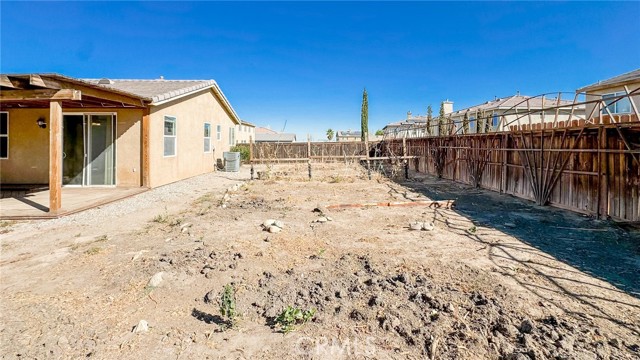 Detail Gallery Image 27 of 28 For 13635 Mesa Linda Ave, Victorville,  CA 92392 - 4 Beds | 3 Baths