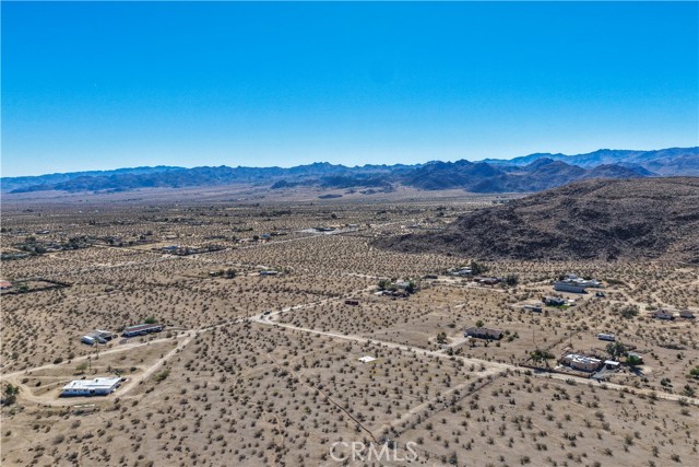 Detail Gallery Image 4 of 18 For 61830 Highland Dr, Joshua Tree,  CA 92252 - – Beds | – Baths