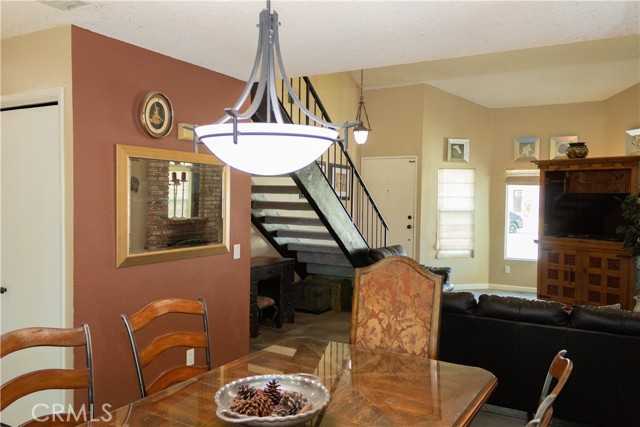11537 Mount Hood Court, Rancho Cucamonga CA: https://media.crmls.org/medias/017d3b8d-20ba-4c77-8223-f824f2de693e.jpg