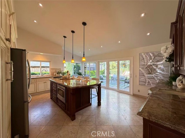 Detail Gallery Image 4 of 20 For 13 Grant, Irvine,  CA 92620 - 3 Beds | 2 Baths