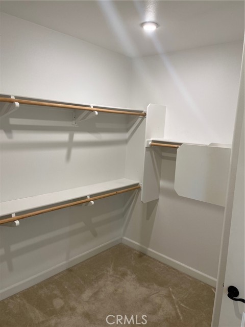 3996 S Somerston Way, Ontario CA: https://media.crmls.org/medias/017e2e9d-129e-40b7-b2f6-57efd8b901f2.jpg