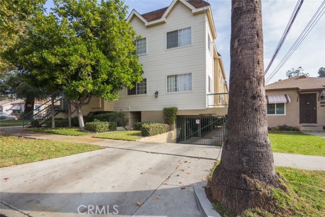 Detail Gallery Image 3 of 29 For 404 Lincoln Ave, Glendale,  CA 91205 - – Beds | – Baths