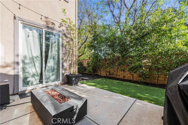 Detail Gallery Image 49 of 60 For 24106 Village Cir, Valencia,  CA 91354 - 4 Beds | 3 Baths