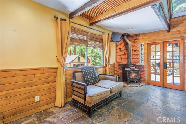 Detail Gallery Image 9 of 34 For 9323 Cedar Dr, Forest Falls,  CA 92339 - 1 Beds | 1/1 Baths