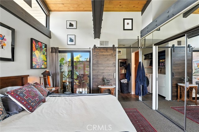 7322 Marina Pacifica N Drive, Long Beach CA: https://media.crmls.org/medias/017f4fa2-00ab-4bcf-b994-e9649d4a95c9.jpg