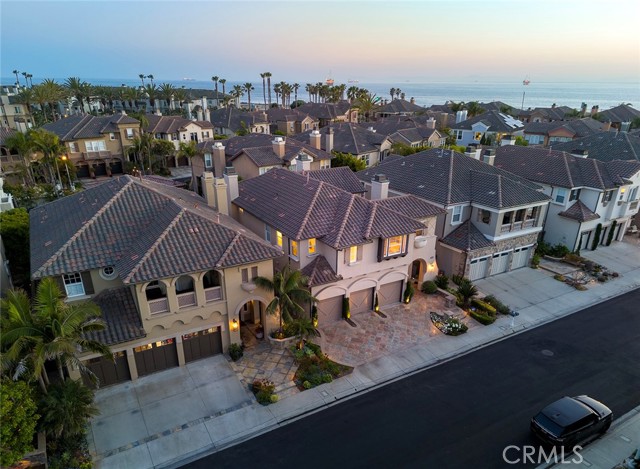 Detail Gallery Image 24 of 25 For 5646 Ocean Terrace Dr, Huntington Beach,  CA 92648 - 4 Beds | 4/1 Baths