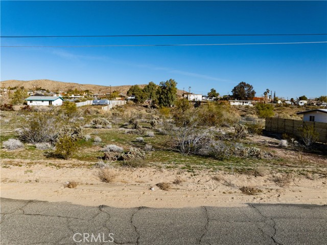 Detail Gallery Image 20 of 23 For 61954 Plaza Rd, Joshua Tree,  CA 92252 - – Beds | – Baths