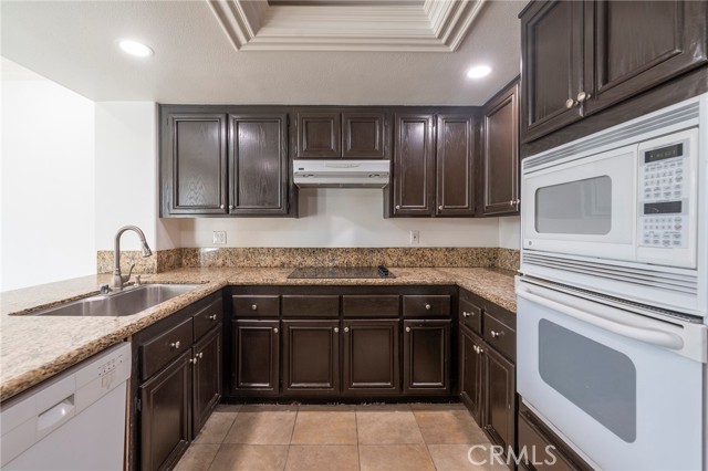 Detail Gallery Image 16 of 42 For 24 Cellini, Aliso Viejo,  CA 92656 - 3 Beds | 2/1 Baths