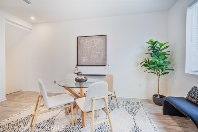 Detail Gallery Image 7 of 52 For 1609 Fig Tree Way, Oceanside,  CA 92056 - 3 Beds | 2/1 Baths