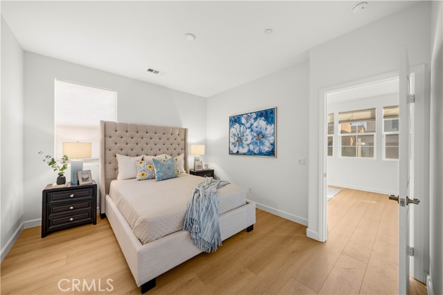 Detail Gallery Image 19 of 51 For 6956 La Rochelle Way, Chino,  CA 91710 - 5 Beds | 3/1 Baths