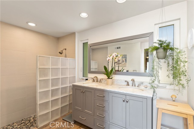 723 Avenida Presidio, San Clemente CA: https://media.crmls.org/medias/0182bd1a-bb81-44a7-838d-67f14e8210a8.jpg