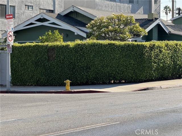 Detail Gallery Image 2 of 3 For 1253 N Orange Grove, West Hollywood,  CA 90046 - – Beds | – Baths