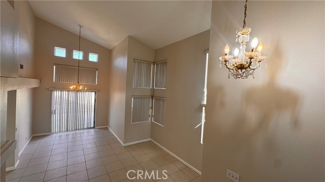 Detail Gallery Image 9 of 29 For 815 Alpine, Pomona,  CA 91767 - 3 Beds | 3 Baths